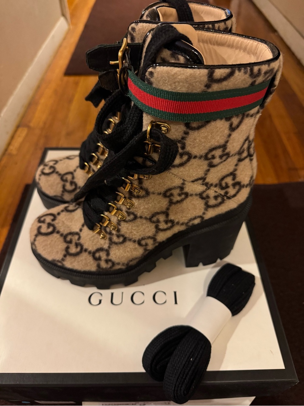 Gucci Beige GG Wool Lace-Up Ankle Boots with Web Stripe and Gold Buckles - Picture 2 of 8